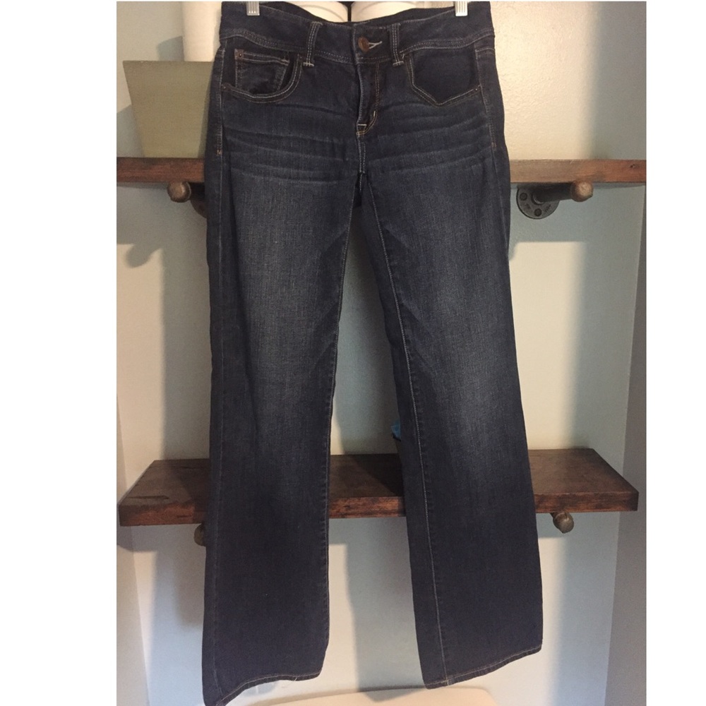 AE. Sz6. Reg. Slim boot. Dark wash.